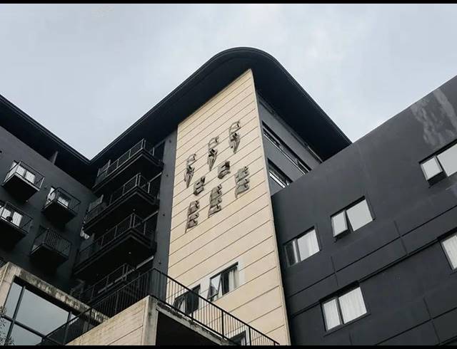1 BEDROOM APARTMENT FOR SALE IN SANDOWN